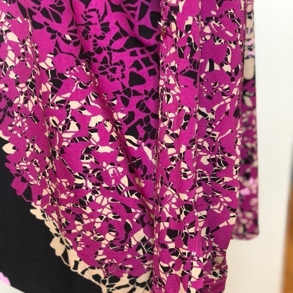 Dana Buchman long or 3/4 sleeve button down floral shirt‎ - Picture 7 of 13